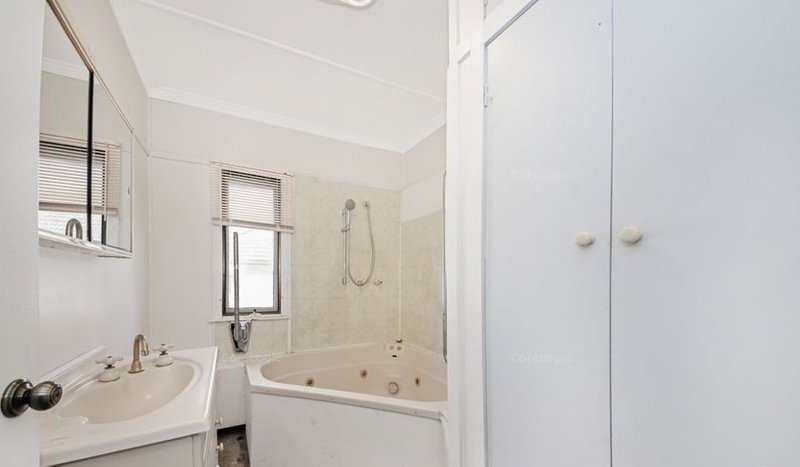 Photo - 49 Griffiths Street, Bald Hills QLD 4036 - Image 8