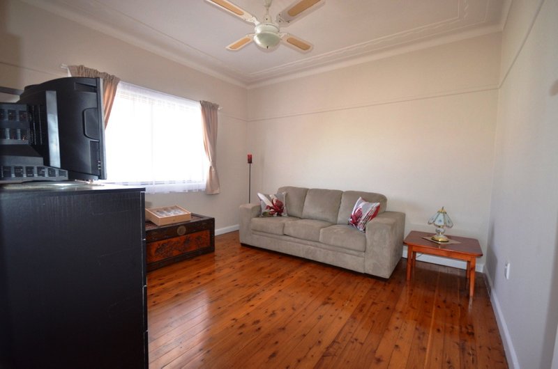 Photo - 49 Hampden Road, South Wentworthville NSW 2145 - Image 2