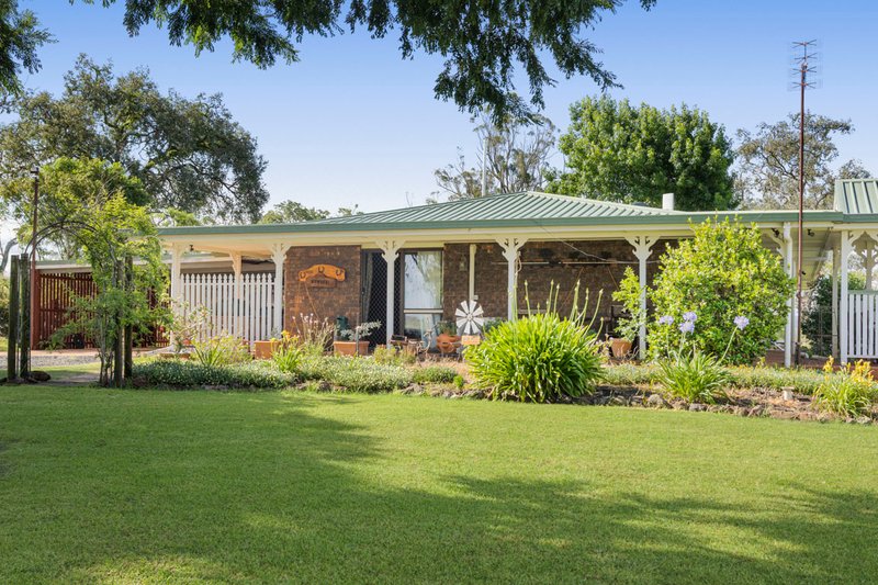 Photo - 49 Harelmar Road, Southbrook QLD 4363 - Image 3