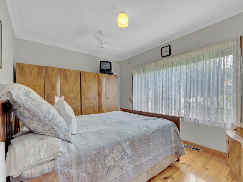 Photo - 49 Harper Street, Wangaratta VIC 3677 - Image 6