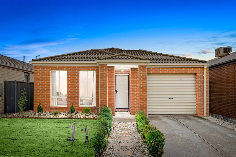 49 Hawkstone Road, Manor Lakes VIC 3024