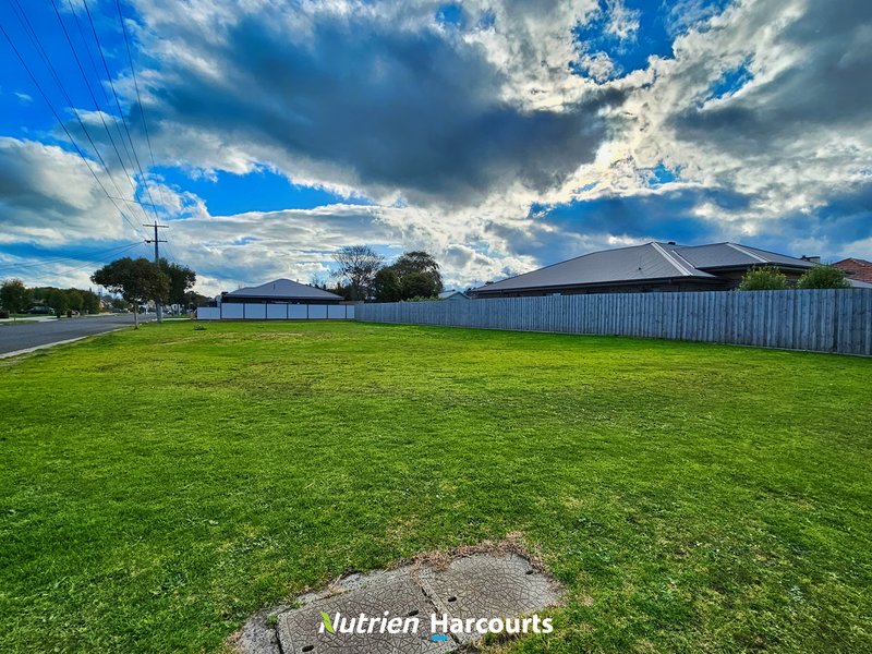 Photo - 49 James Street, Yarram VIC 3971 - Image 5