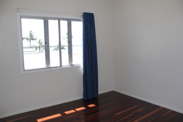 Photo - 49 John Dory Street, Taylors Beach QLD 4850 - Image 12