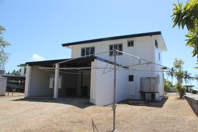 Photo - 49 John Dory Street, Taylors Beach QLD 4850 - Image 18