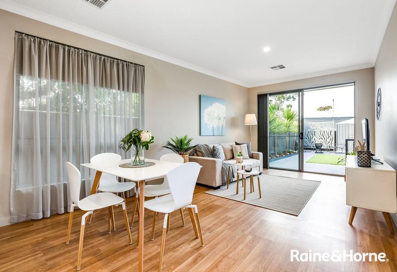 Photo - 49 Johnstone Road, Oaklands Park SA 5046 - Image 4