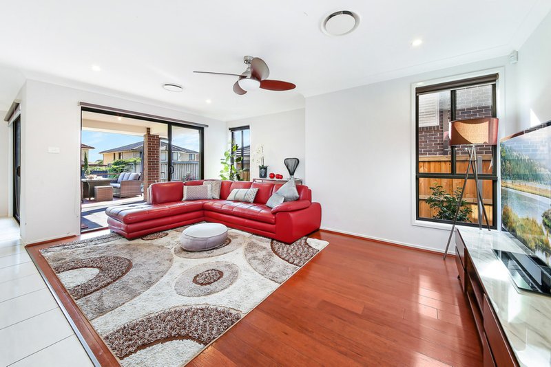 Photo - 49 Jones Avenue, Potts Hill NSW 2143 - Image 2