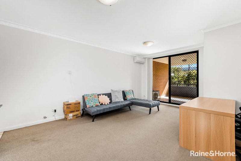 Photo - 4/9 Kilbenny Street, Kellyville Ridge NSW 2155 - Image 4