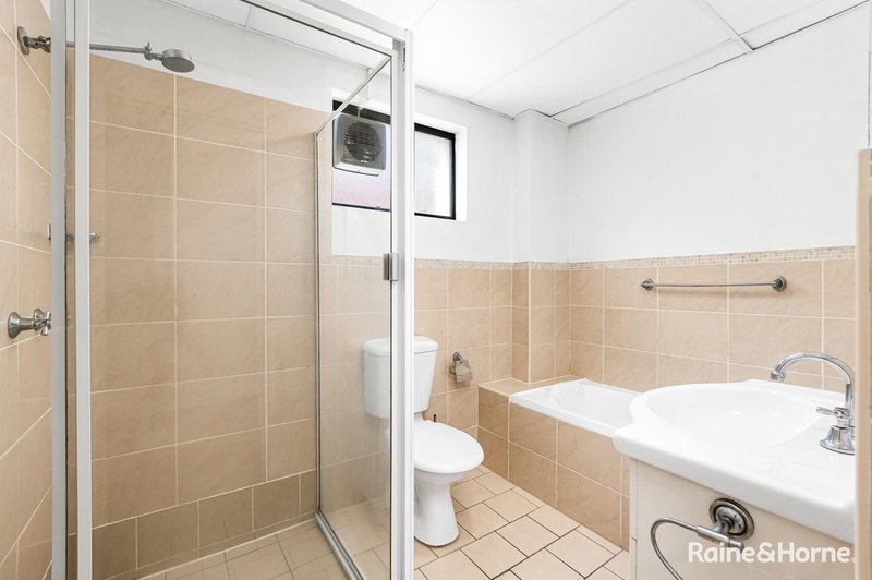 Photo - 4/9 Kilbenny Street, Kellyville Ridge NSW 2155 - Image 5