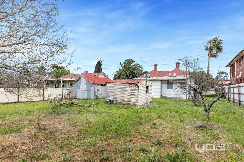 Photo - 49 King Edward Avenue, Albion VIC 3020 - Image 10