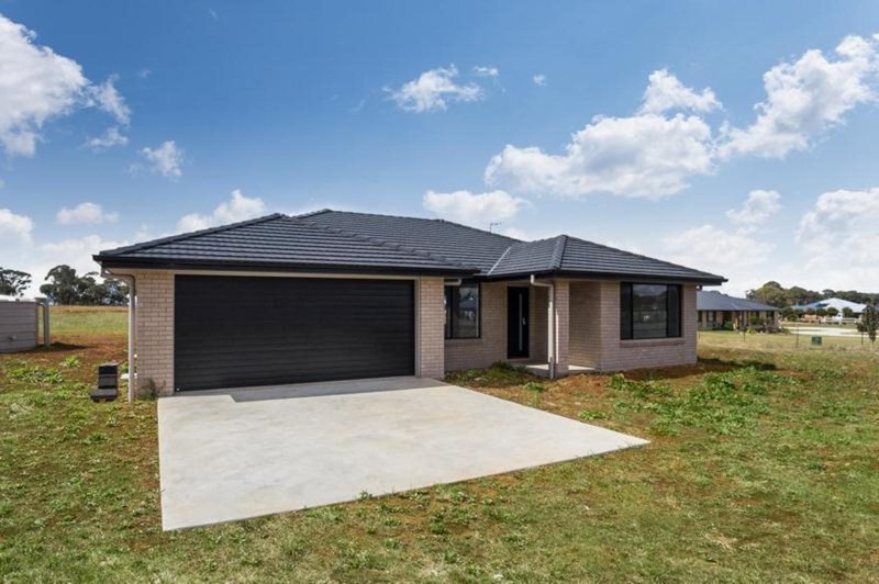 49 Lakeview Road, Guyra NSW 2365