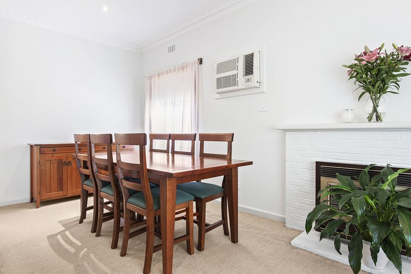 Photo - 49 Latrobe Street, Cheltenham VIC 3192 - Image 5