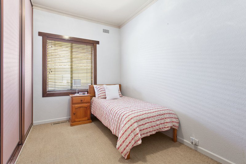 Photo - 49 Latrobe Street, Cheltenham VIC 3192 - Image 11