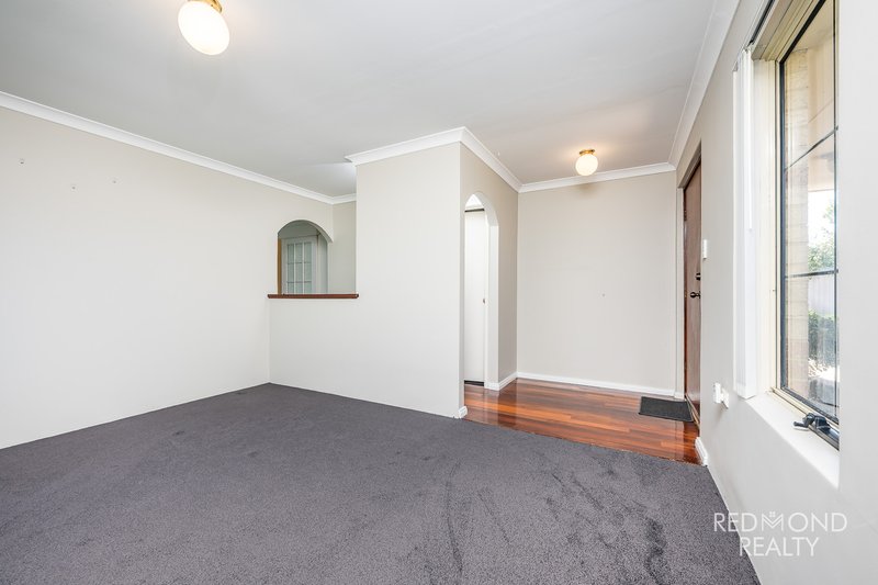Photo - 4/9 Leatherwood Way, Huntingdale WA 6110 - Image 5