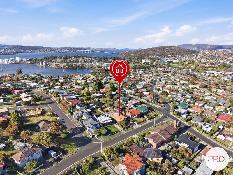 Photo - 49 Lennox Avenue, Lutana TAS 7009 - Image 5