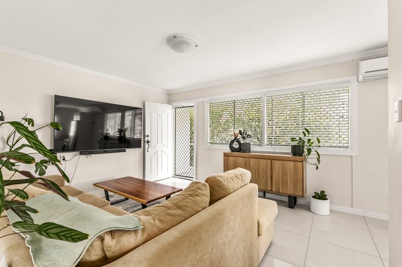 Photo - 49 Lockerbie Street, Kangaroo Point QLD 4169 - Image 4