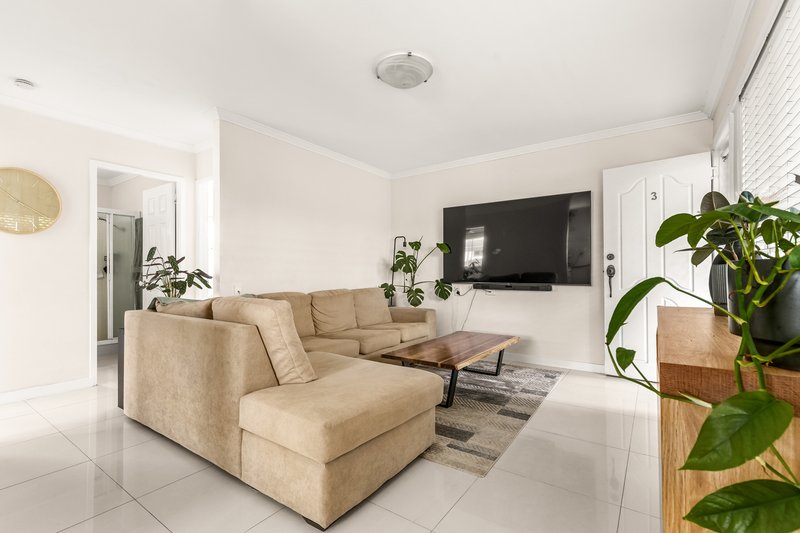 Photo - 49 Lockerbie Street, Kangaroo Point QLD 4169 - Image 5