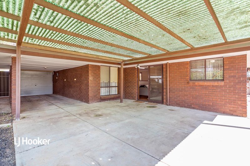 Photo - 49 Lomalinda Drive, Craigmore SA 5114 - Image 16