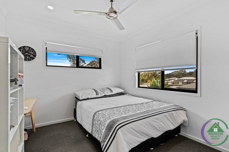 Photo - 49 Lomond Circuit, Upper Kedron QLD 4055 - Image 19