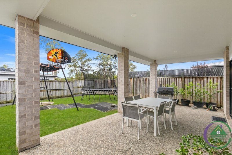 Photo - 49 Lomond Circuit, Upper Kedron QLD 4055 - Image 24