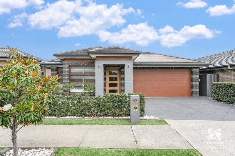 Photo - 49 Longhurst Street, Oran Park NSW 2570 - Image 2