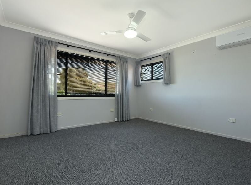 Photo - 49 Lydwin Crescent, East Toowoomba QLD 4350 - Image 8