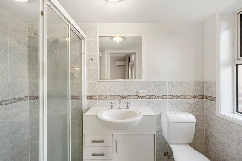 Photo - 4/9 Macaulay Street, Coorparoo QLD 4151 - Image 9