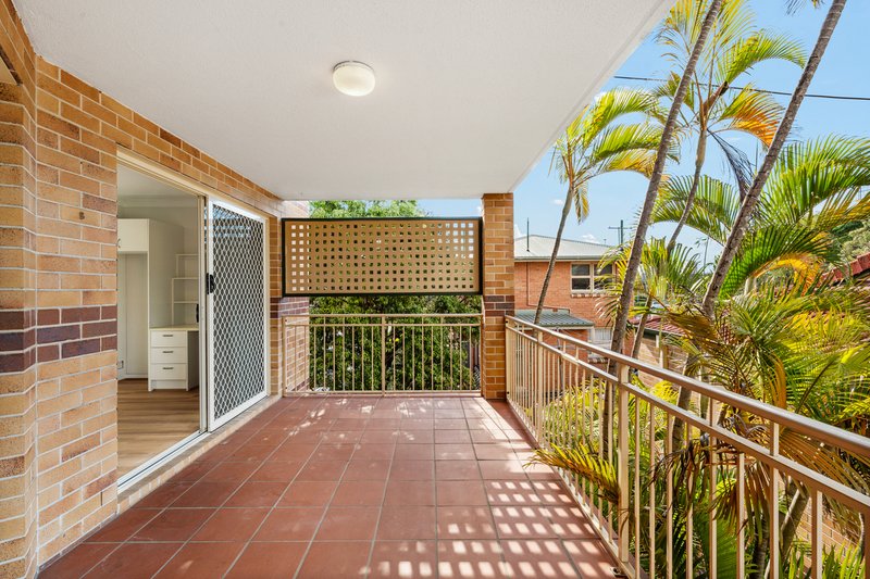 Photo - 4/9 Macaulay Street, Coorparoo QLD 4151 - Image 11