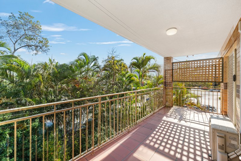 Photo - 4/9 Macaulay Street, Coorparoo QLD 4151 - Image 12