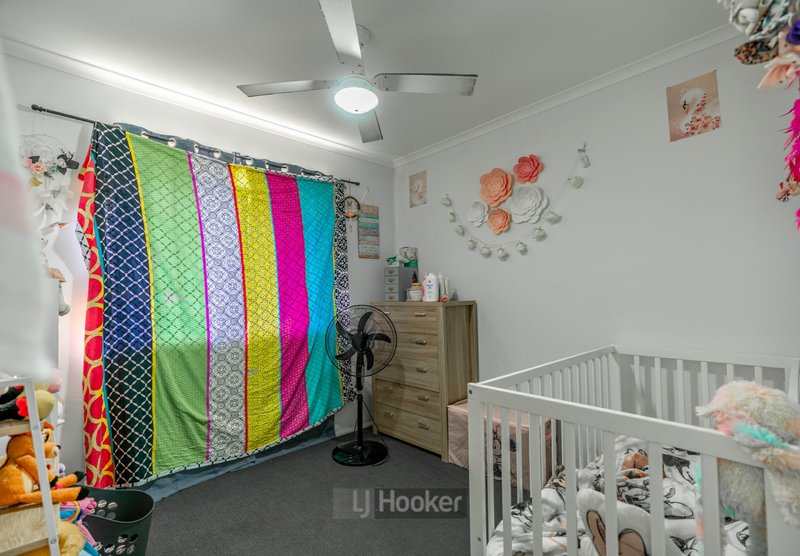 Photo - 49 Mackellar Drive, Boronia Heights QLD 4124 - Image 10