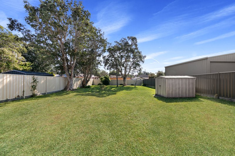 Photo - 49 Manuka Parade, Gorokan NSW 2263 - Image 10
