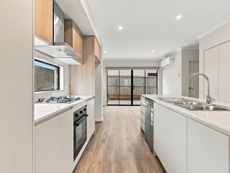 Photo - 49 Maradona Boulevard, Deanside VIC 3336 - Image 3