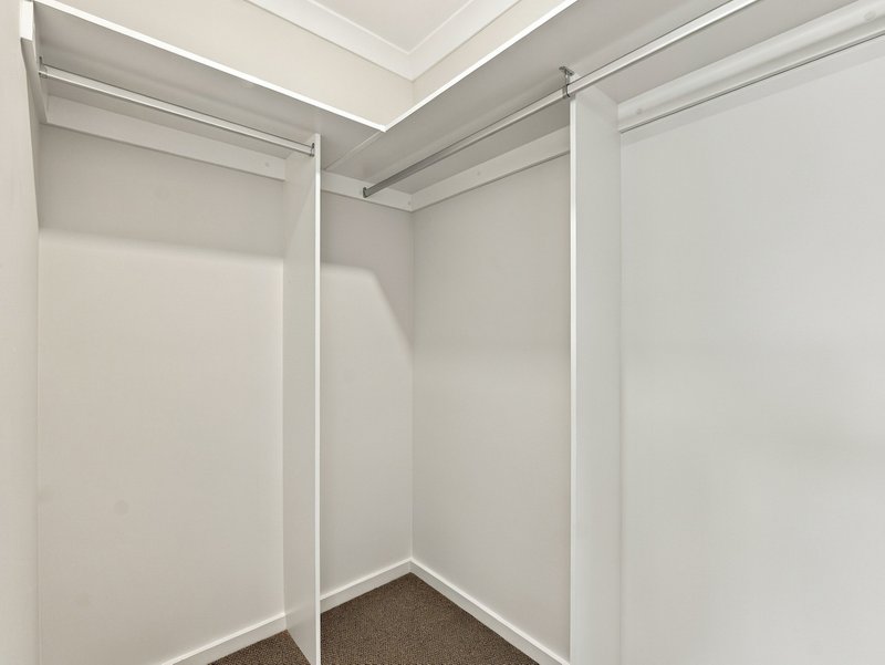 Photo - 49 Maradona Boulevard, Deanside VIC 3336 - Image 16