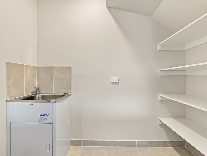Photo - 49 Maradona Boulevard, Deanside VIC 3336 - Image 17