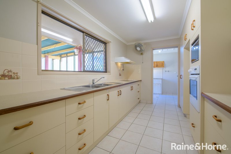 Photo - 49 Mars Crescent, Telina QLD 4680 - Image 4