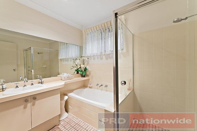 Photo - 49 Martin Crescent, Milperra NSW 2214 - Image 6