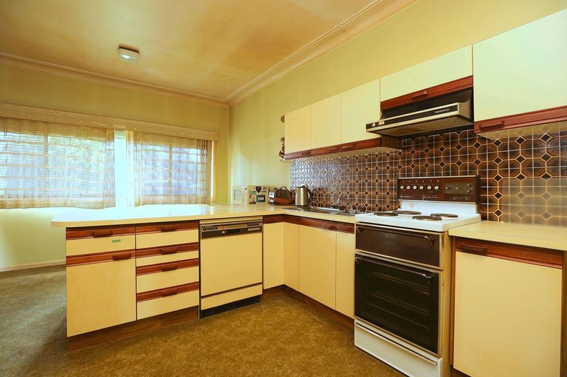 Photo - 49 Mccrossin Avenue, Birrong NSW 2143 - Image 4