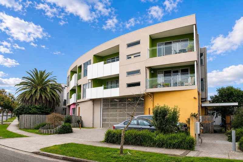 Photo - 4/9 Mcfarlane Cresent , Dandenong VIC 3175 - Image 2