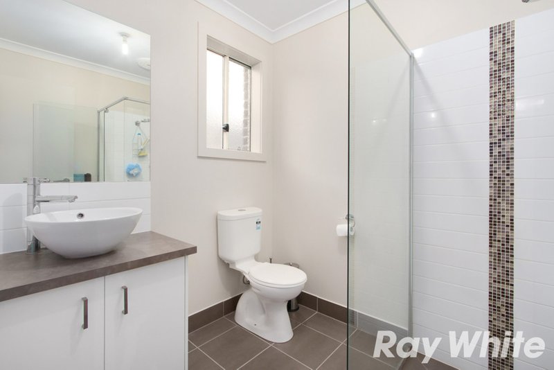 Photo - 49 Melissa Way, Pakenham VIC 3810 - Image 7