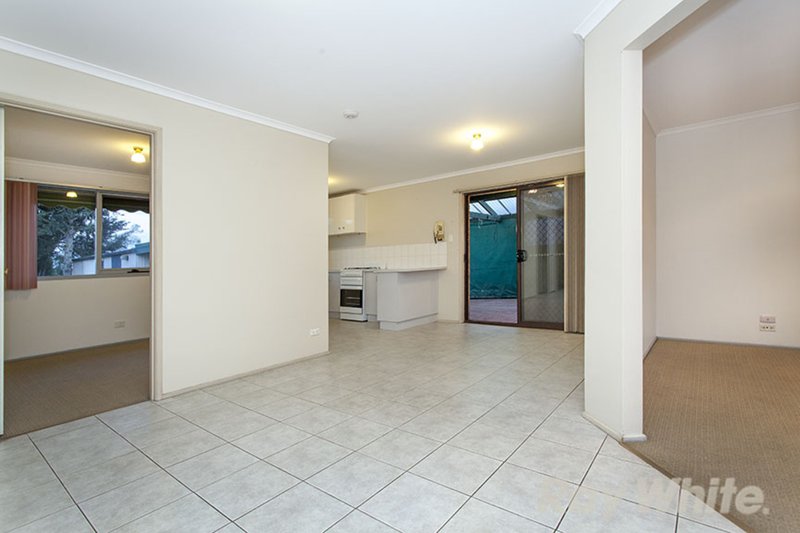 Photo - 49 Michelle Drive, Hampton Park VIC 3976 - Image 2