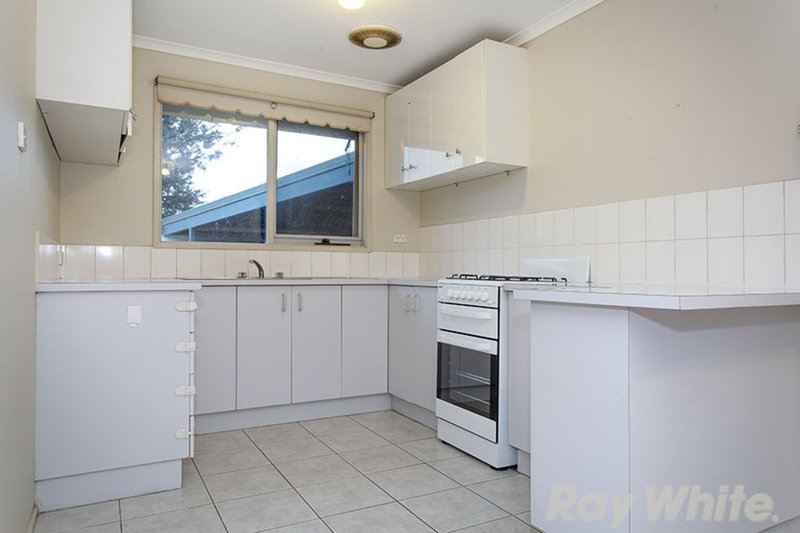 Photo - 49 Michelle Drive, Hampton Park VIC 3976 - Image 4