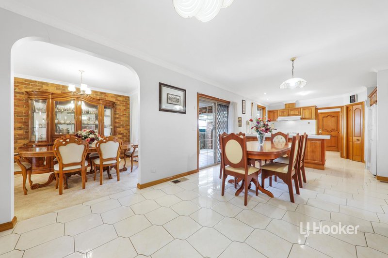 Photo - 49 Mintaro Way, Seabrook VIC 3028 - Image 11