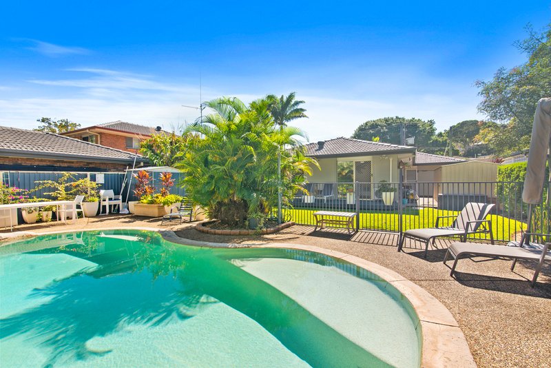 Photo - 49 Mitchell Avenue, Currumbin QLD 4223 - Image 1