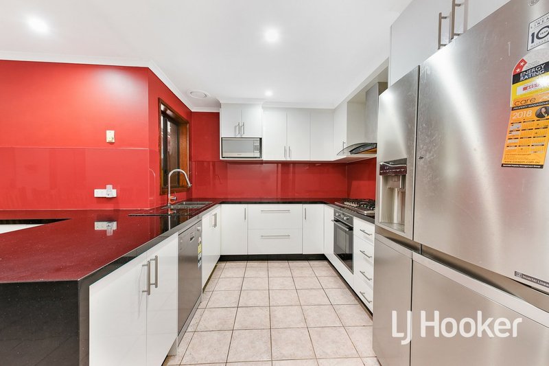 Photo - 49 Mossgiel Park Drive, Endeavour Hills VIC 3802 - Image 2