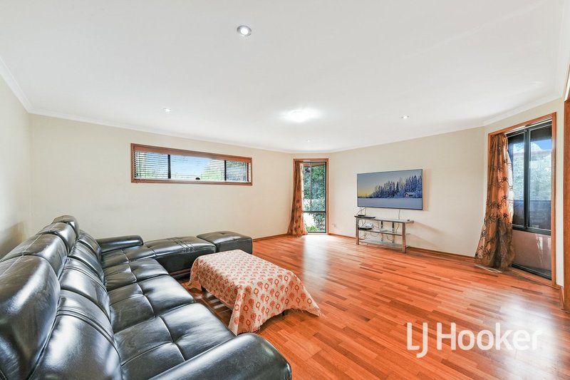 Photo - 49 Mossgiel Park Drive, Endeavour Hills VIC 3802 - Image 3