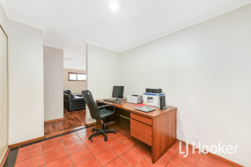 Photo - 49 Mossgiel Park Drive, Endeavour Hills VIC 3802 - Image 13