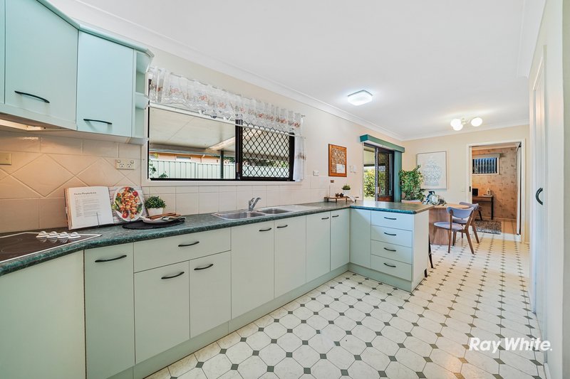 Photo - 49 Murrajong Road, Springwood QLD 4127 - Image 9