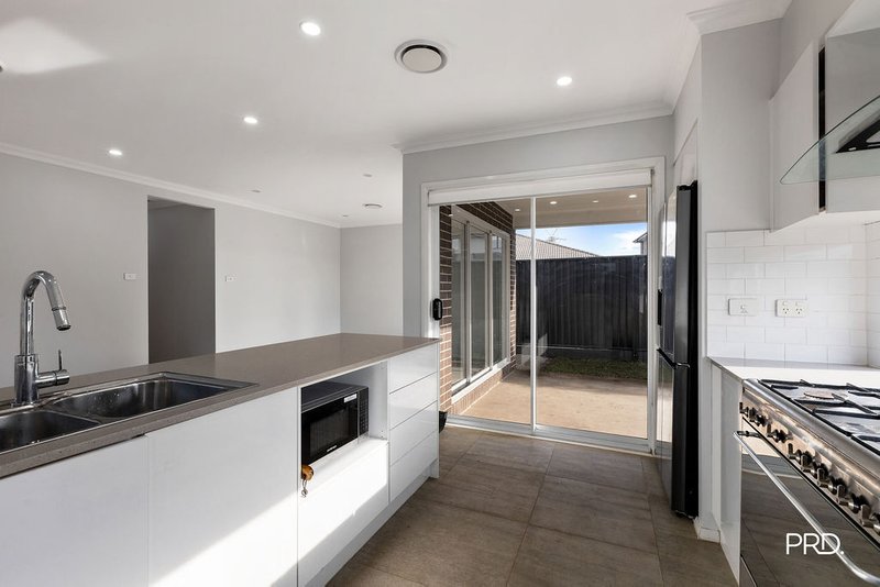 Photo - 49 Navy Road, Jordan Springs NSW 2747 - Image 7