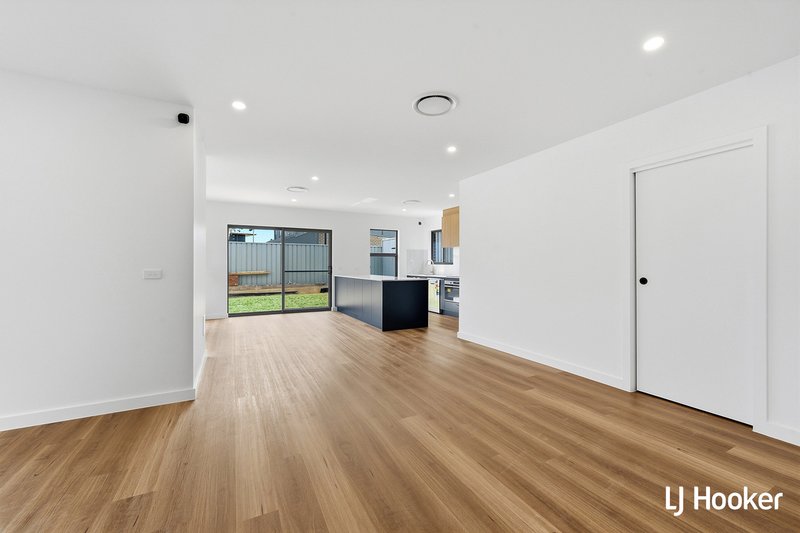Photo - 49 Negus Crescent, Watson ACT 2602 - Image 5