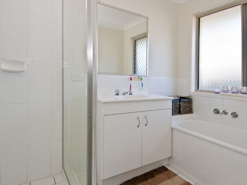 Photo - 49 Nicolis Court, Beenleigh QLD 4207 - Image 5