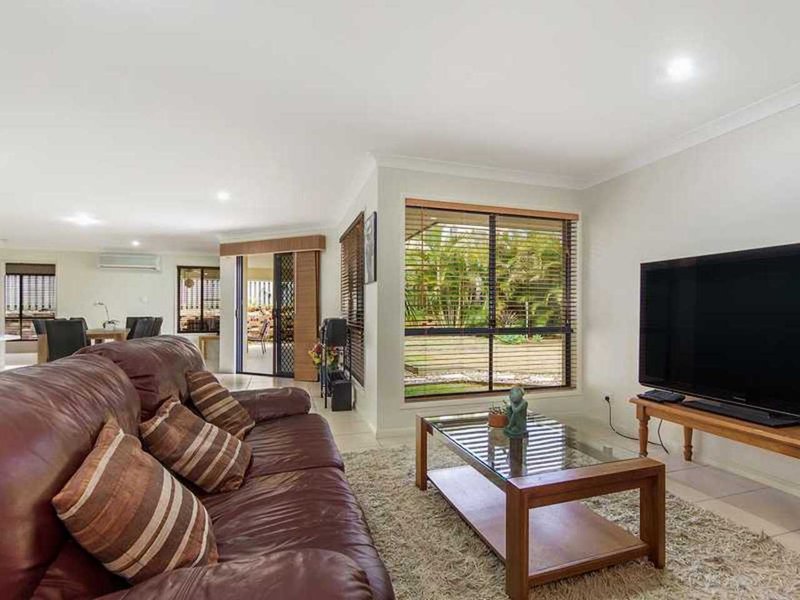 Photo - 49 Observatory Drive, Reedy Creek QLD 4227 - Image 6